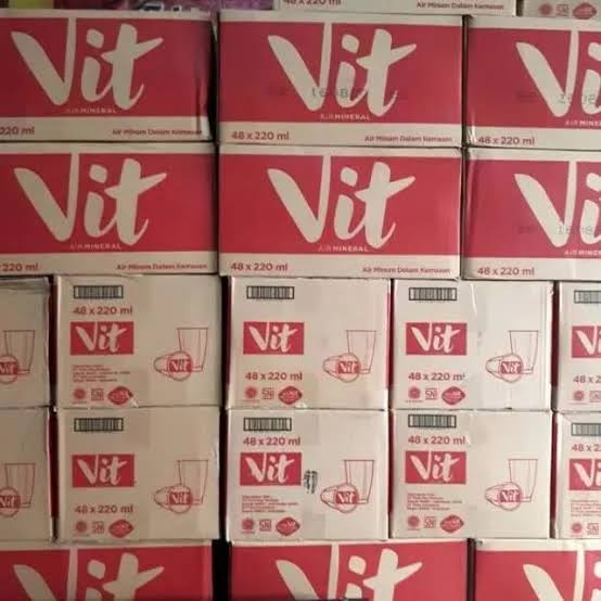 Minuman Mineral Kemasan VIT