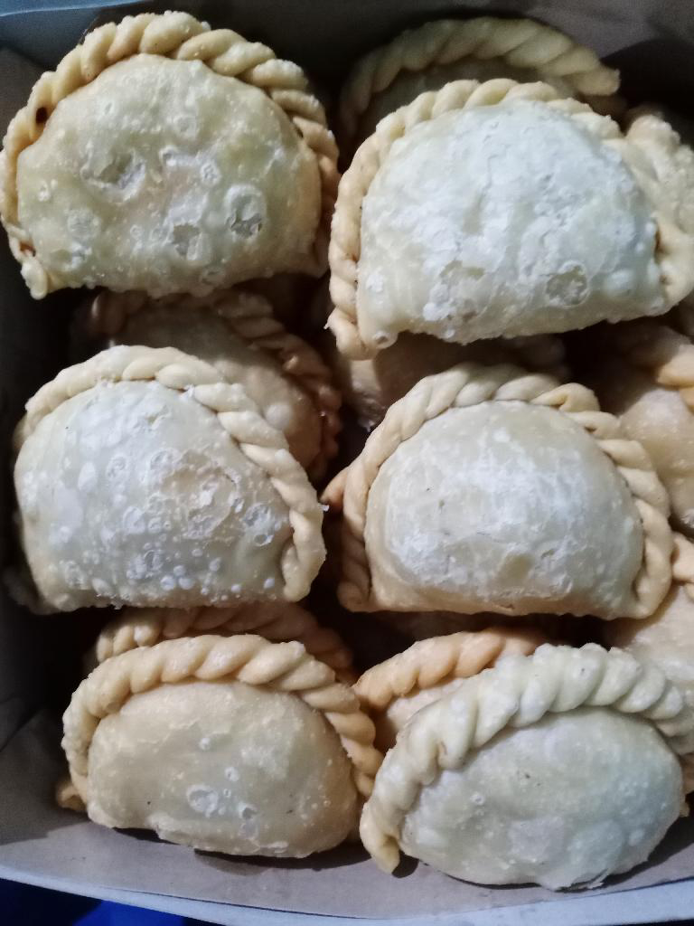 Pastel Ayam Dapoer Biru