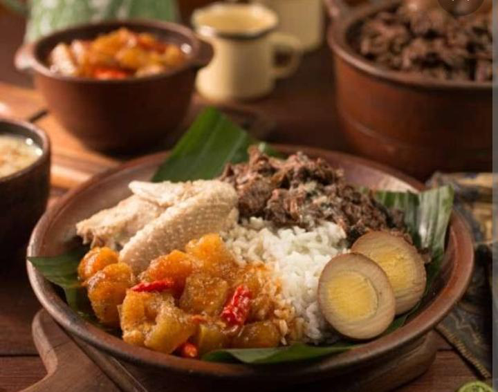 Gudeg Komplit Ayam Kampung