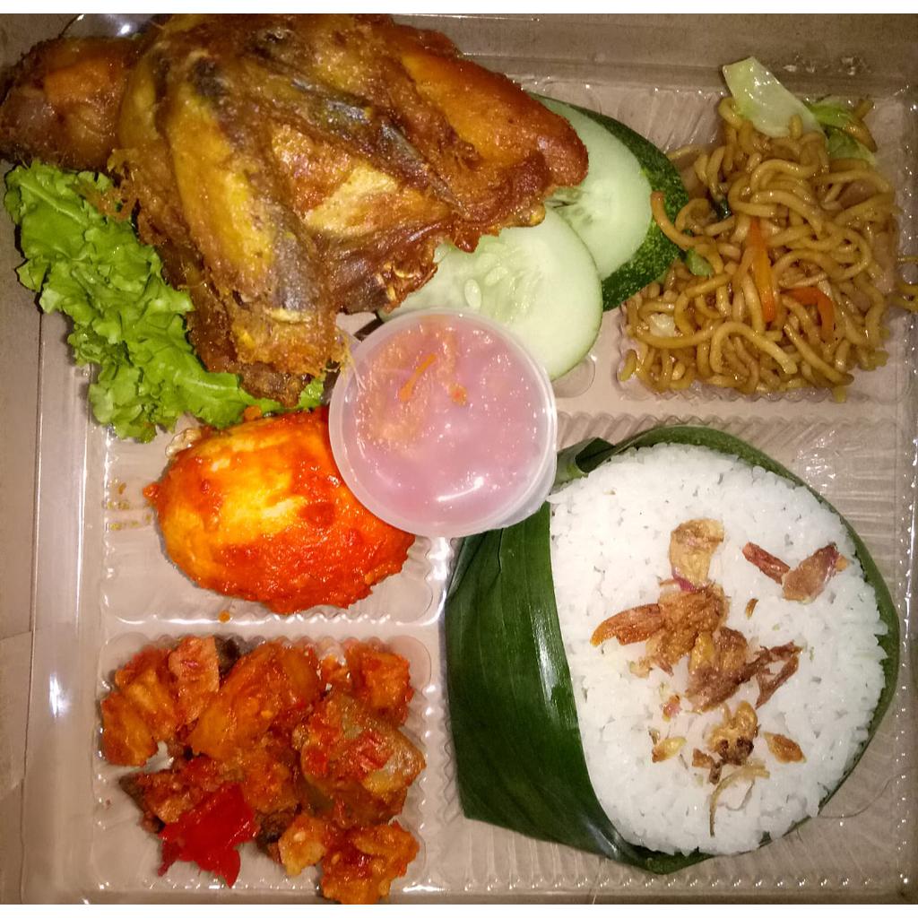 Nasi box RFino's Snack &amp; Cathering