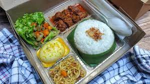 Paket Nasi Rames Ayam Goreng
