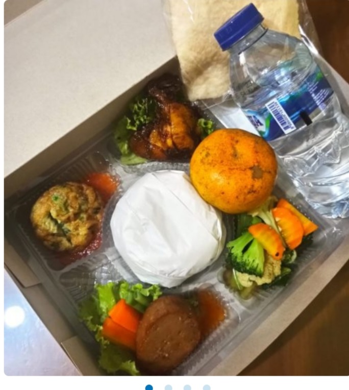 PAKET NASI BOX SNACK