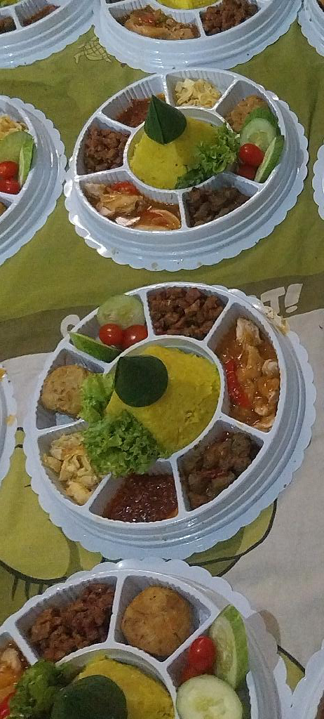 Nasi Tumpeng mini (Dodolane Mbak Banun)