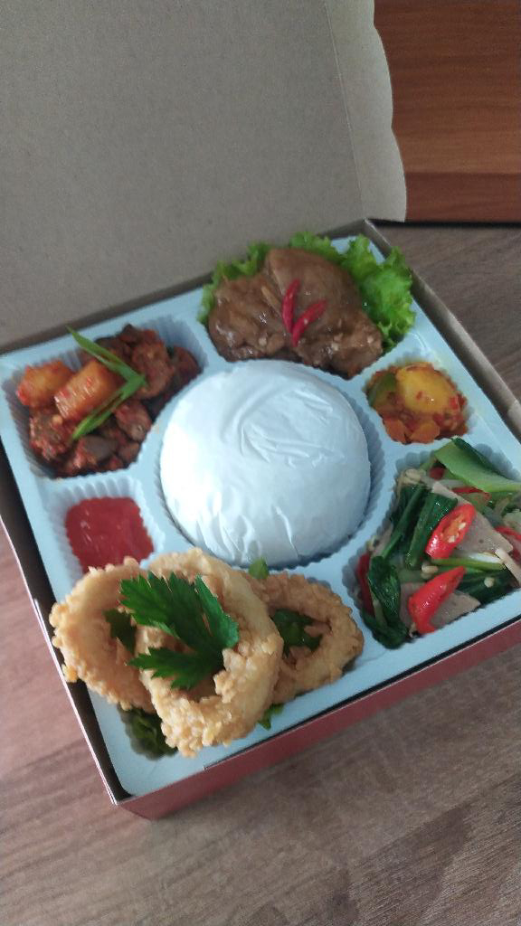 Nasi Box Ayam Mentega