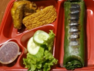 Paket Nasi Bakar isi Ayam