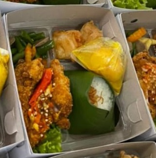 Paket Nasi Ayam Geprek