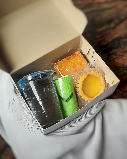 Snack Box by Riceinjakarta