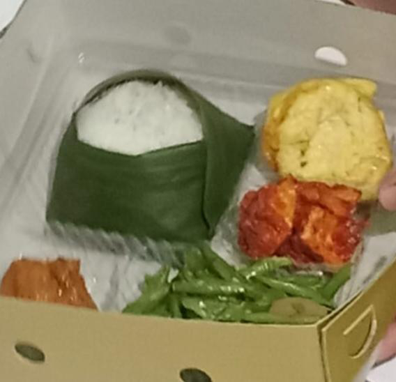 Nasi Box 8 Dapoer Teh Imas