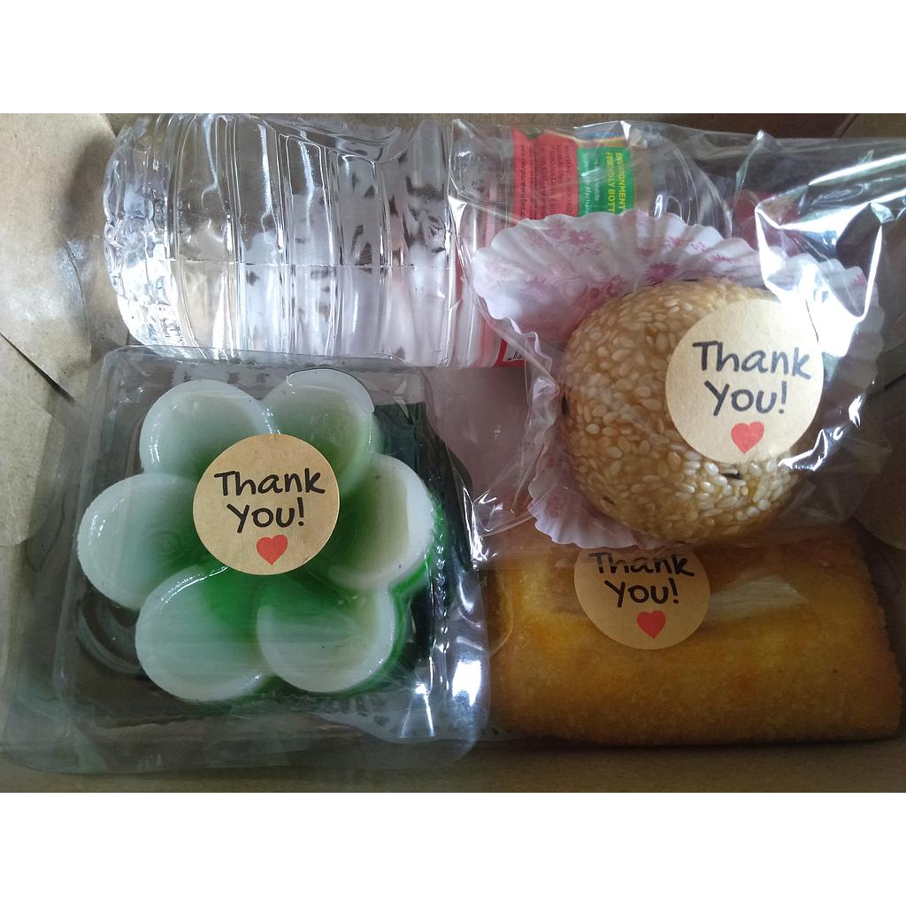 Snack box isi premium