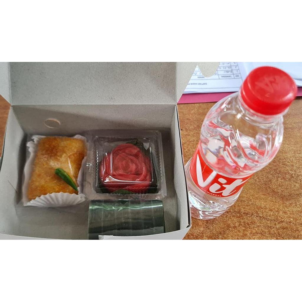 SNACK EKA AKA