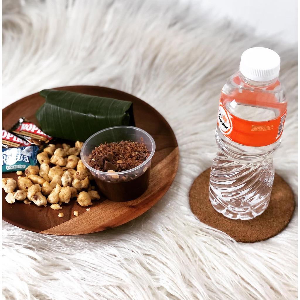 Snack Box by Lovya Kitchen