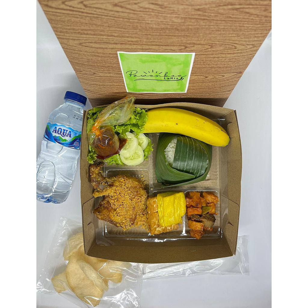 Nasi Box Paket Ayam Kremes Pawonkoe Lariz