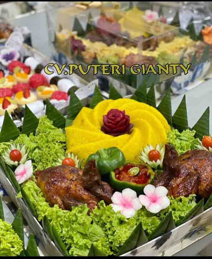 Tradisional Food Paket Nasi / Kuning