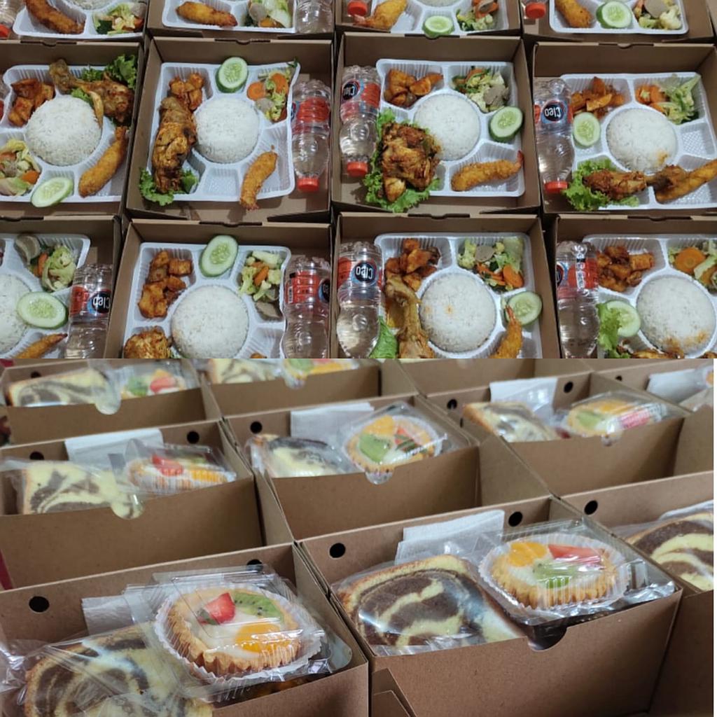 Paket Snack &amp; Nasi Boxe