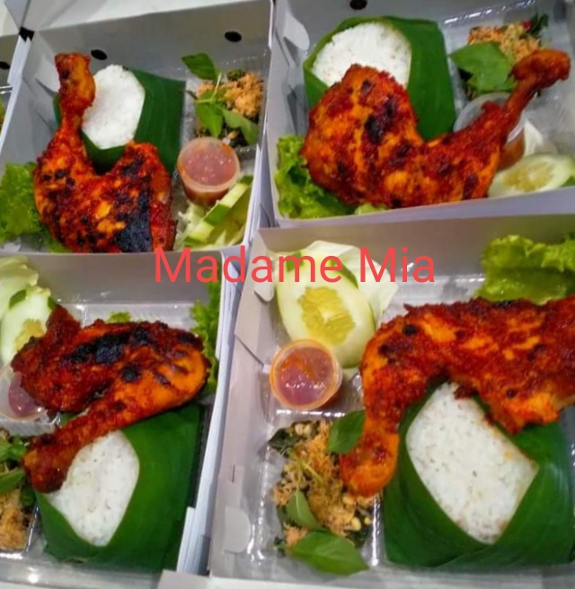 Paket Nasi Ayam Bakar Padang