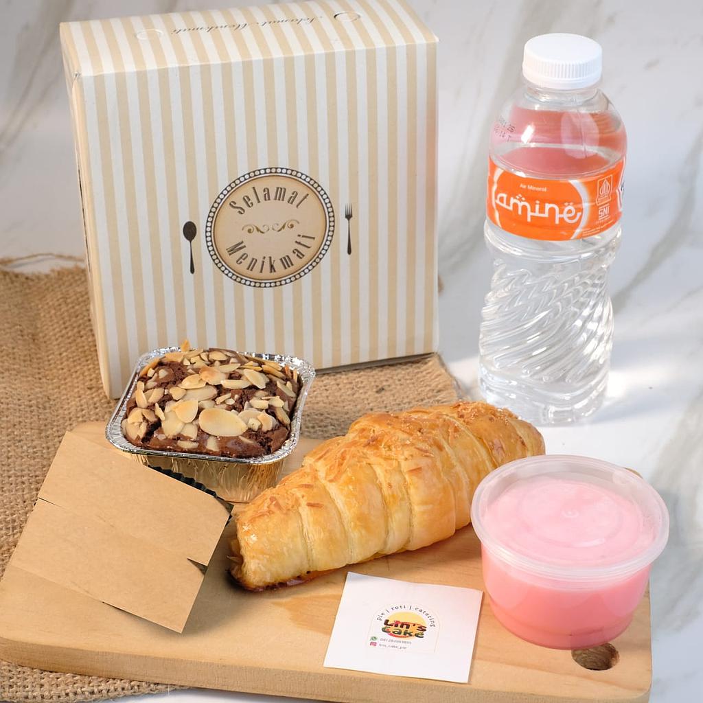 SNACK BOX PAKET D LIN'S CAKE