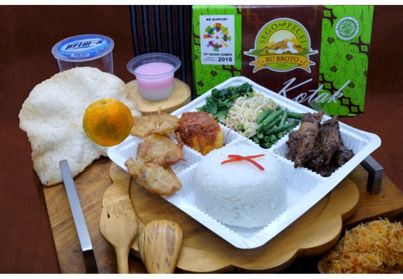 Nasi Meduro Bu Broto Komplit