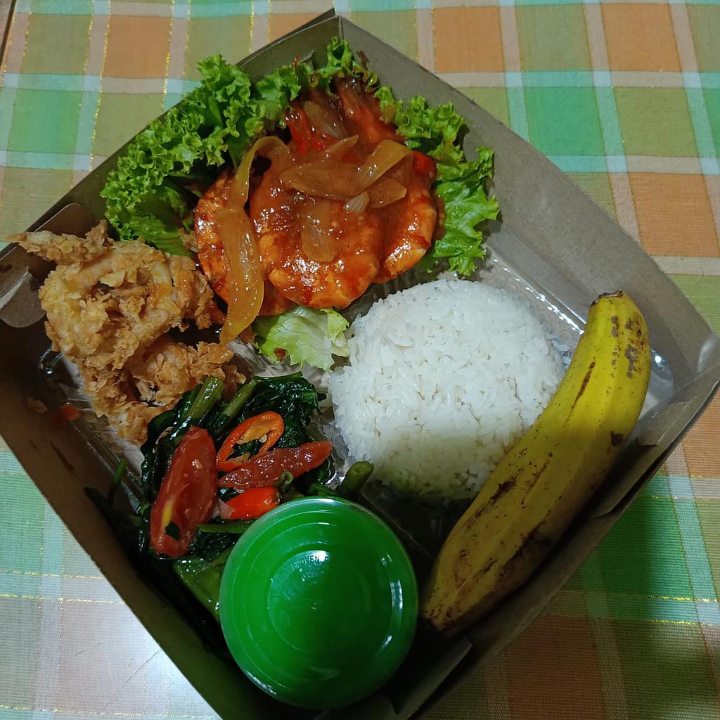 Cumi tepung udang saos kangkung