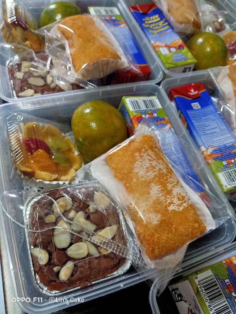 Snack box paket pie buah Lin's cake 