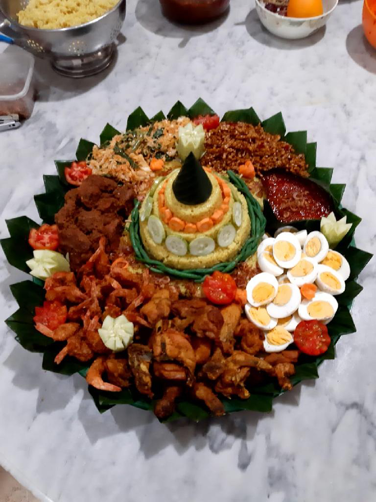 Nasi Tumpeng Paket A by salam koja catering