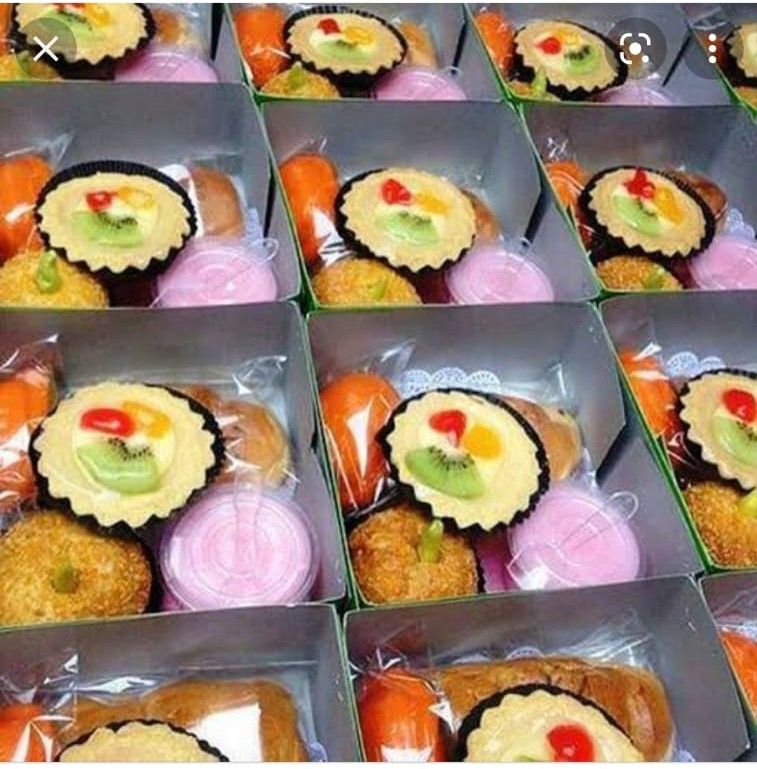Snack Box Value 18