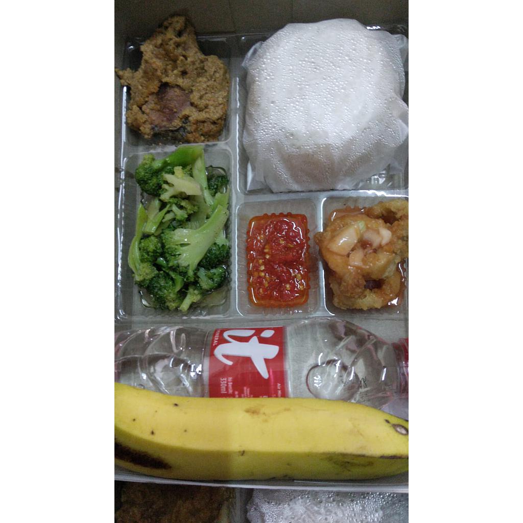 Nasi Box Cumi