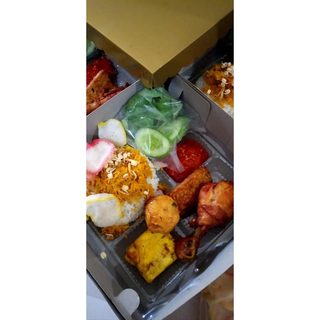 Nasi Ulam Komplit