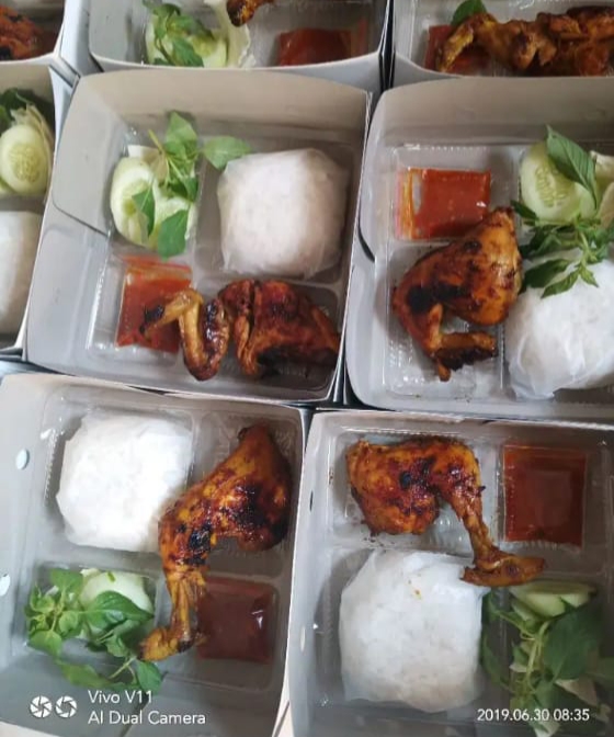Paket nasi box LIA Cake