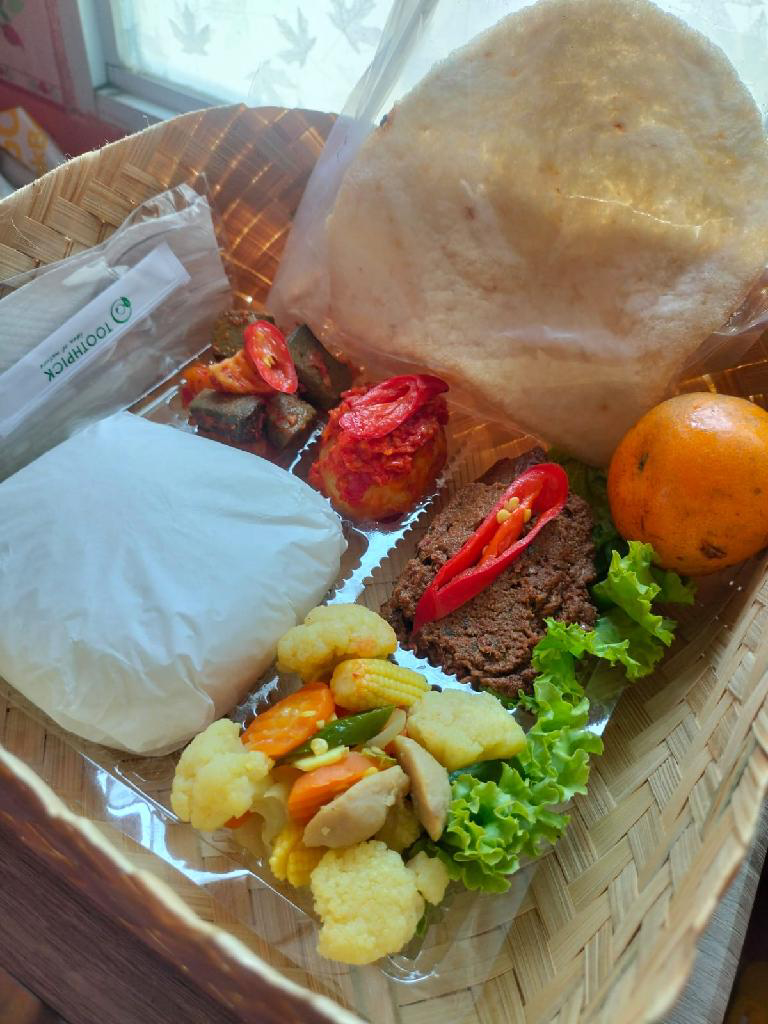 Nasi Box- Menilminul's Katering