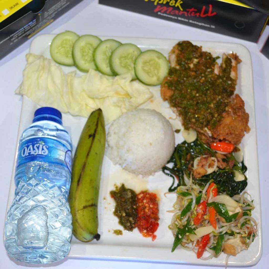 paket ayam geprek ijo dan sayur