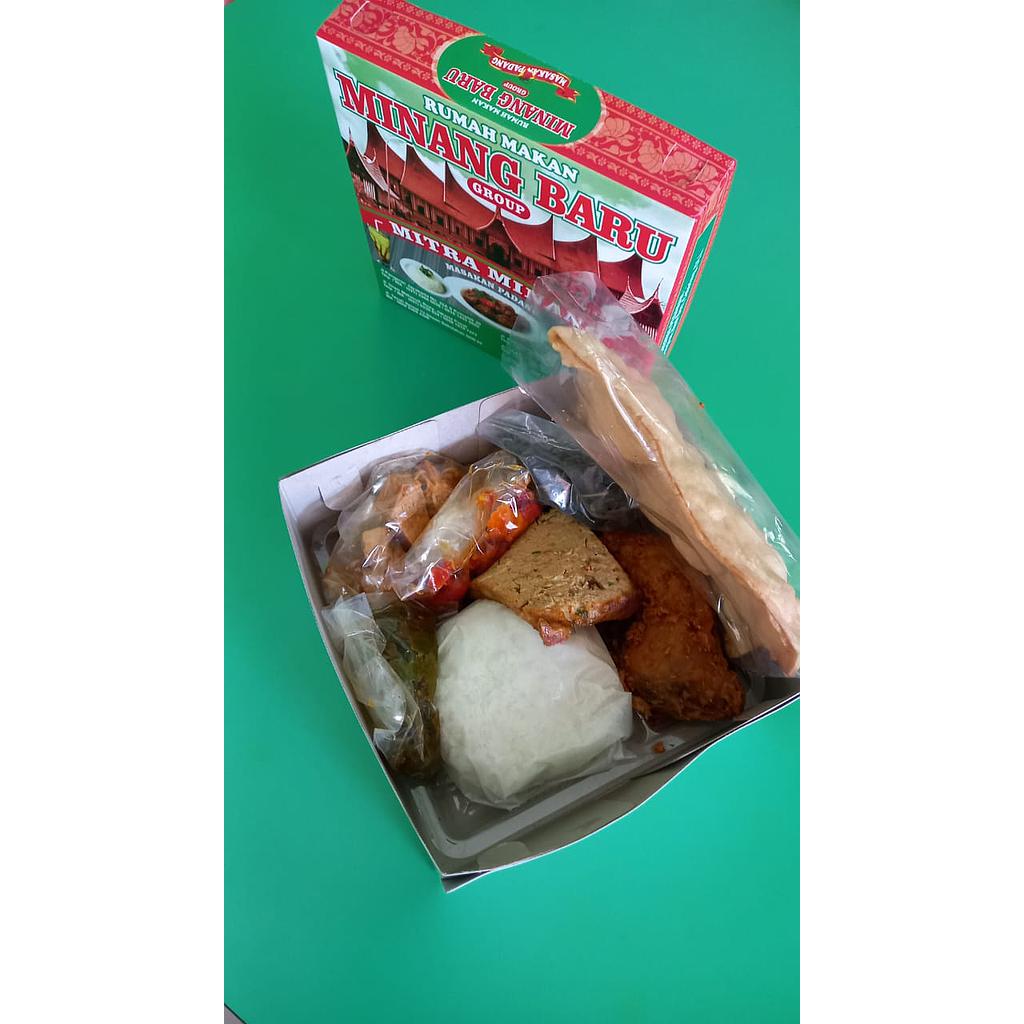 Paket Nasi Box Ayam Balado + Telor Dadar