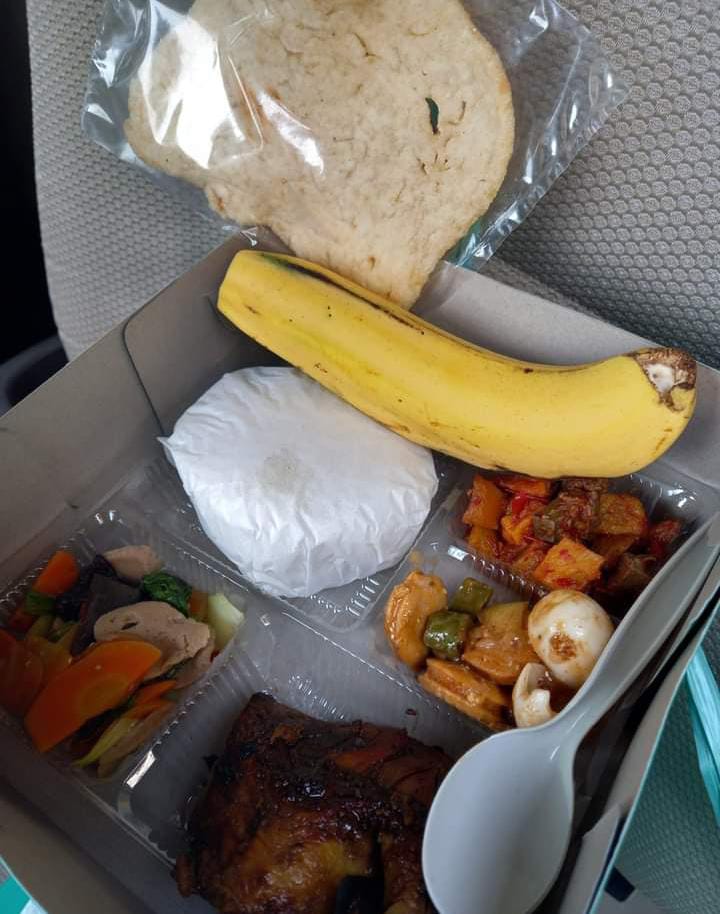 Paket Snack dan Nasi Box