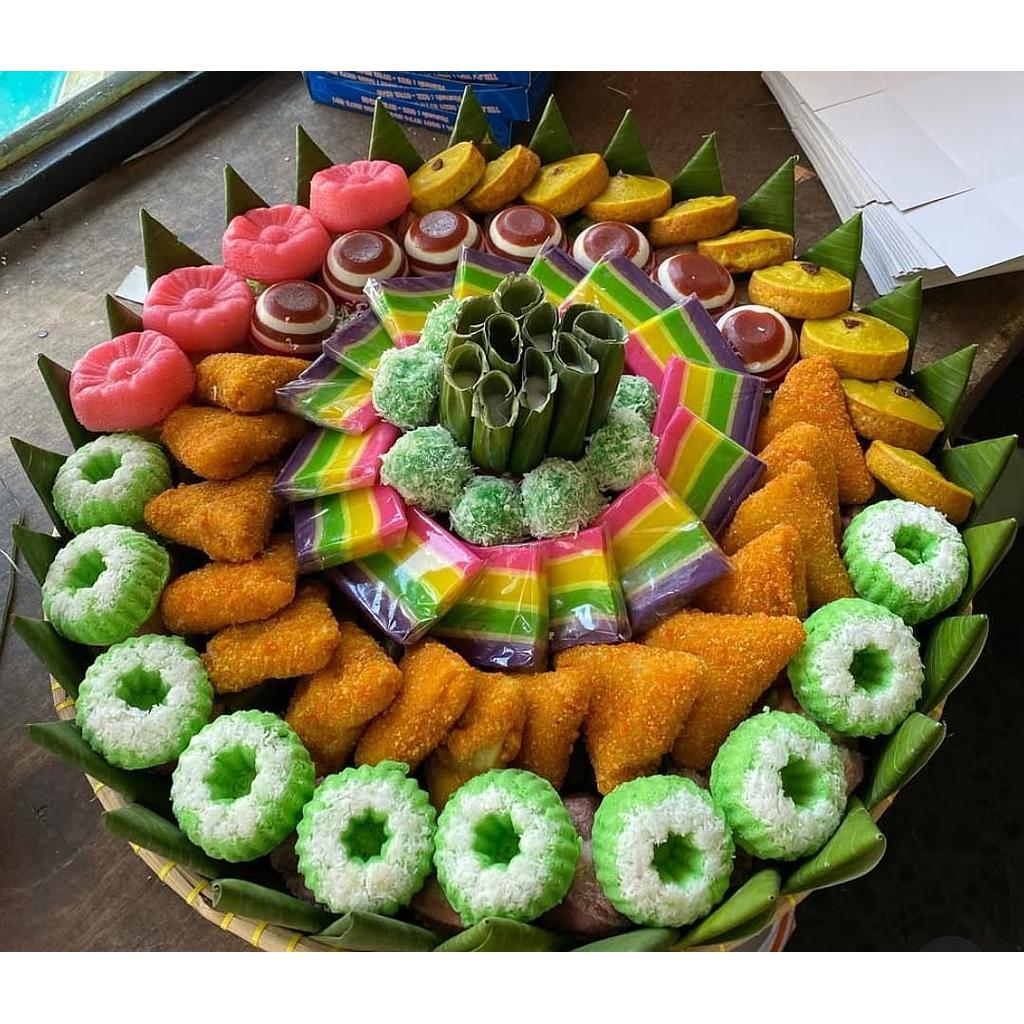 Tampah/Tumpeng Jajanan Pasar