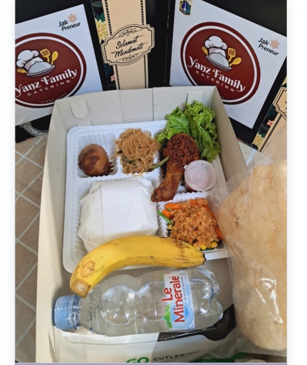Paket Premium Ayam Lengkuas by Yanz Family Catering