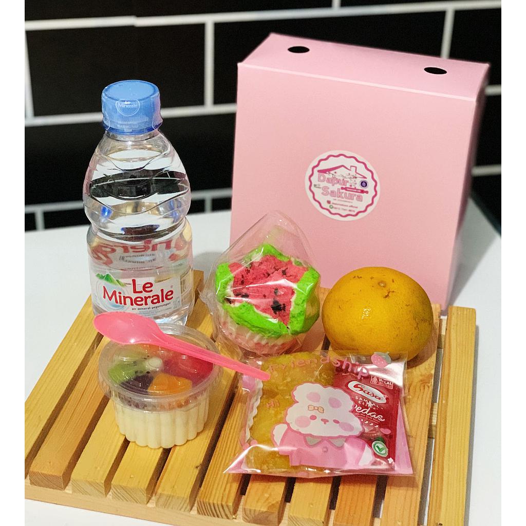 Aneka Snack Box