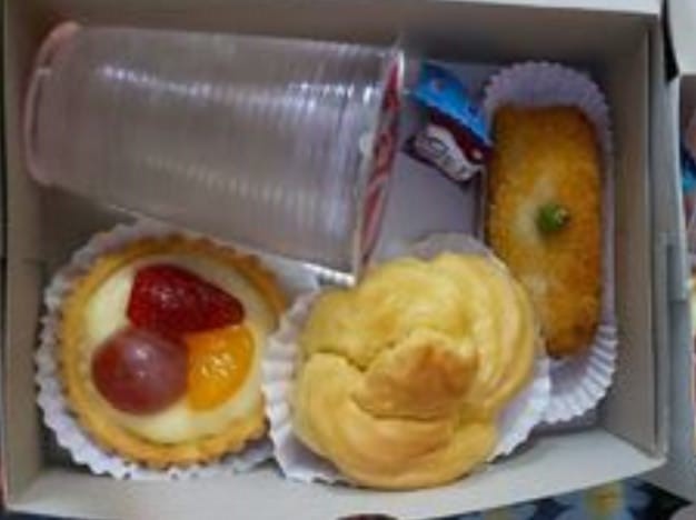 Snack Box by Sukowati