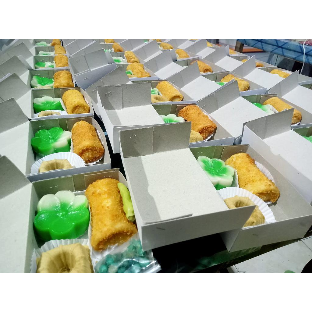 Snack Box by Masakan Rira