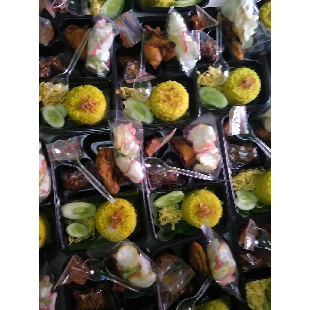 nasi kuning Nisa cake &amp; catering halal MUI ID31110019242130624