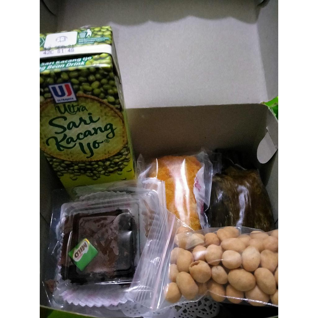 Paket Snack box 8