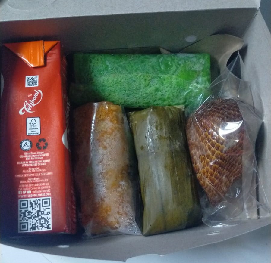 Snack Box Aryuni Cake 4