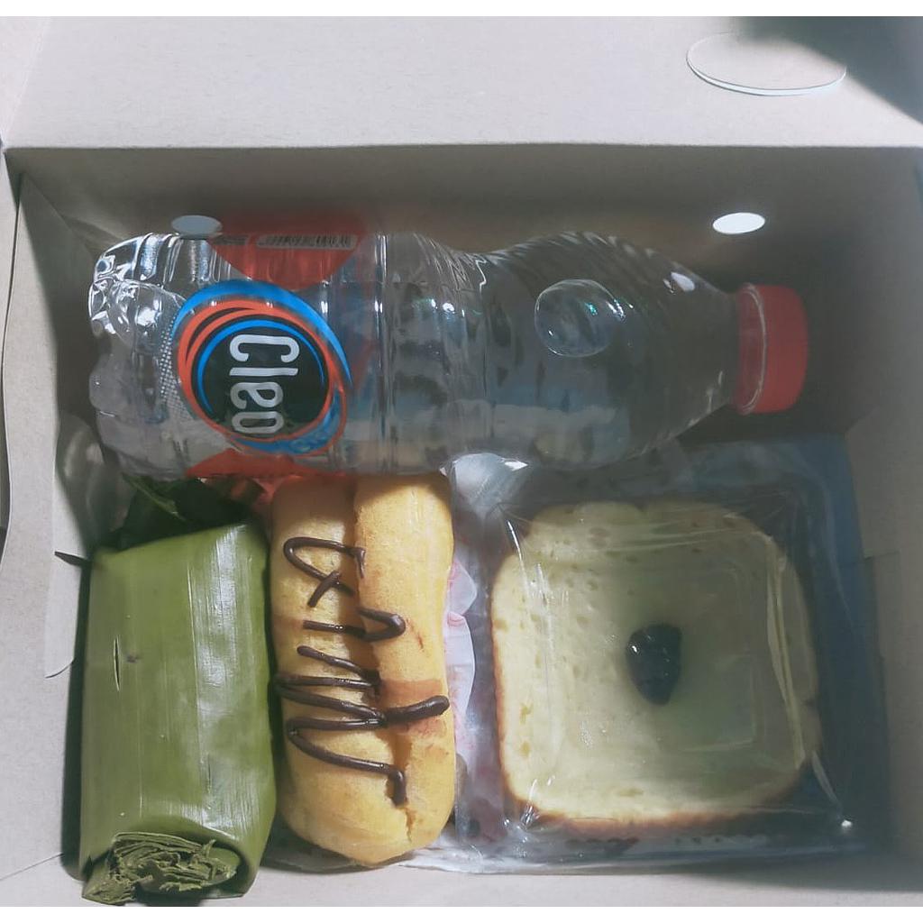 Snack Box Aryuni Cake 10