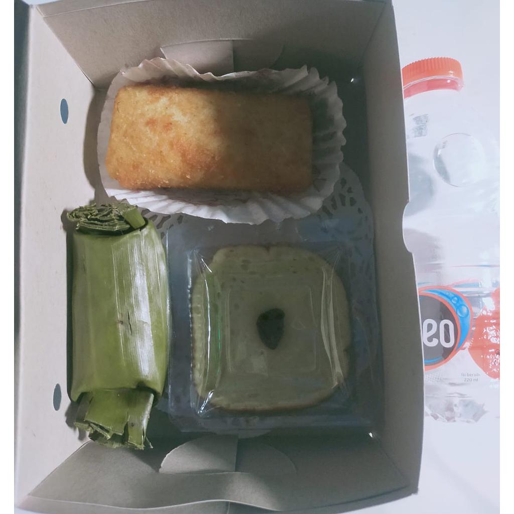 Snack Box Aryuni Cake 11