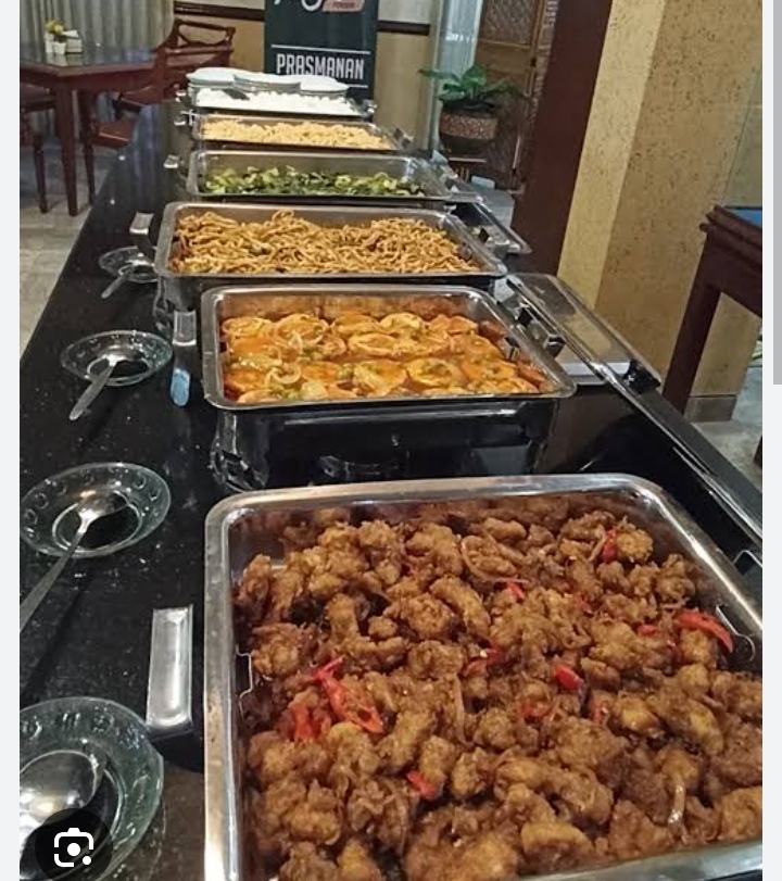 Prasmanan nasi dan kue