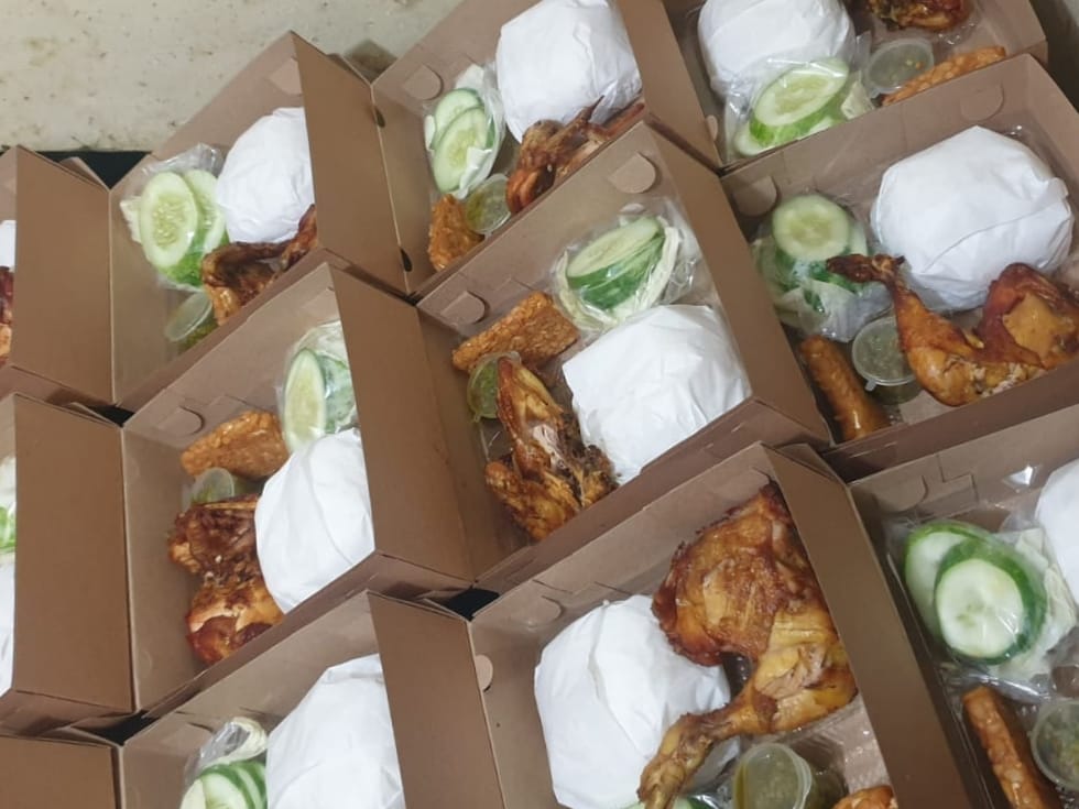 Nasi Box Dapur Embot