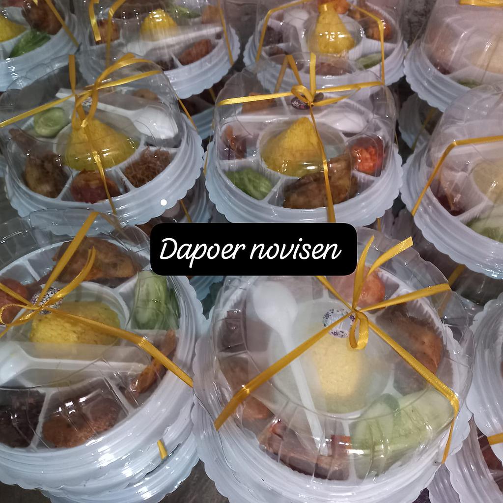 Nasi Tumpeng mini