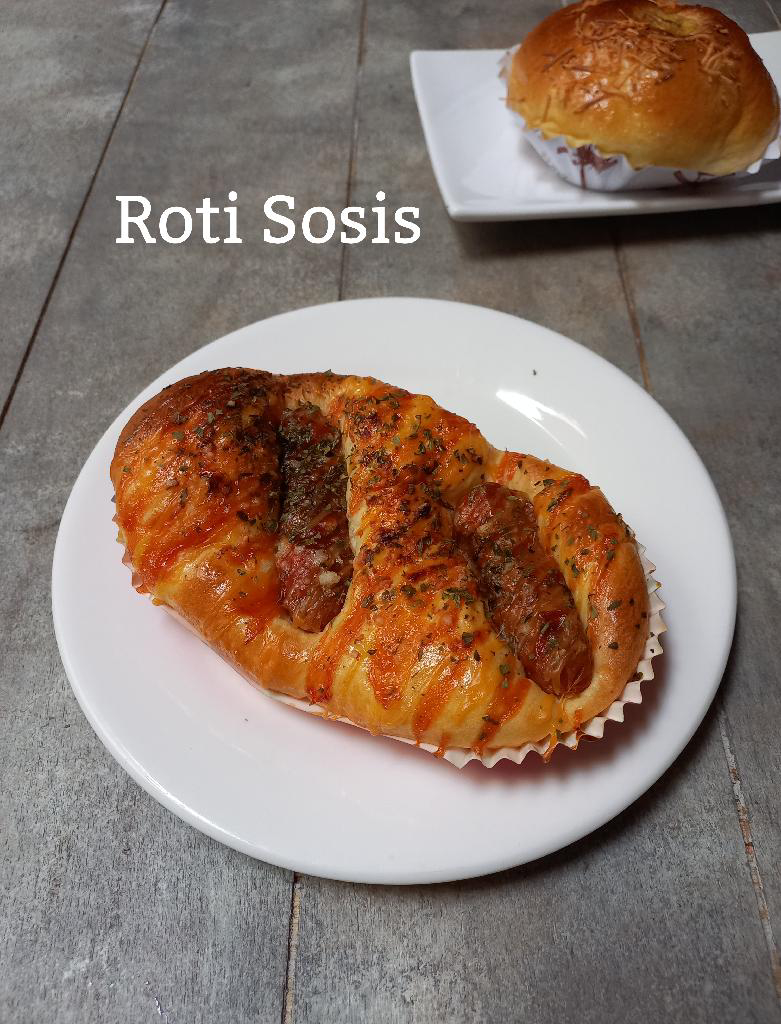 Roti isi sosis ukuran Medium