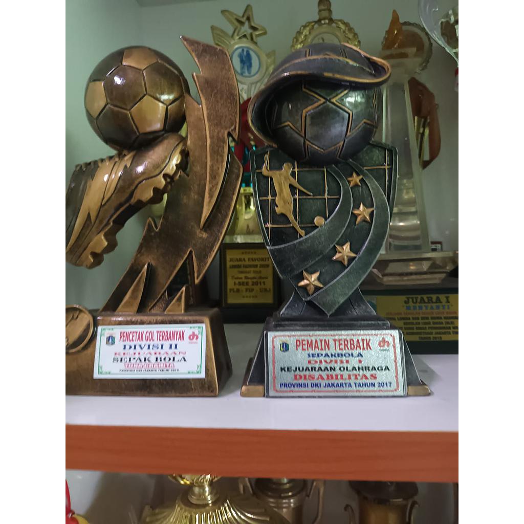 PIALA AKRELIT PUTRA LABON