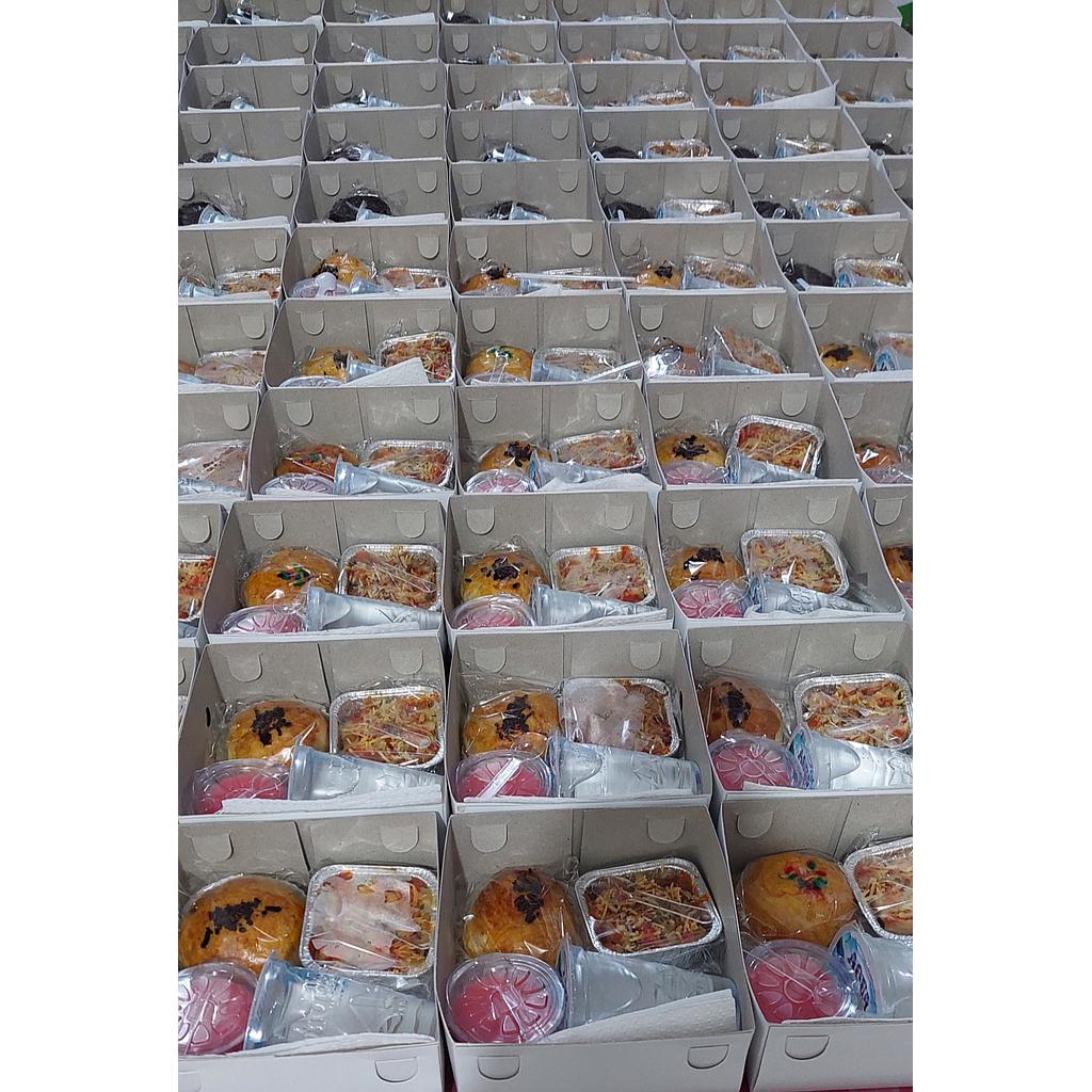 Paket Snack Box 18