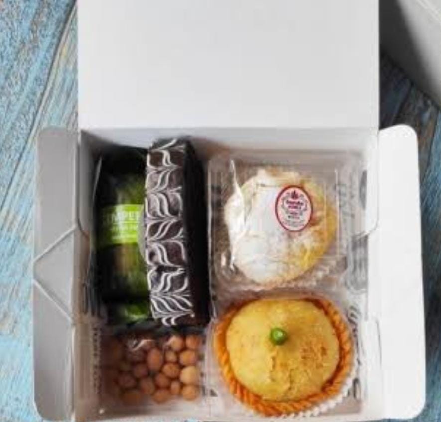 SNACK BOX