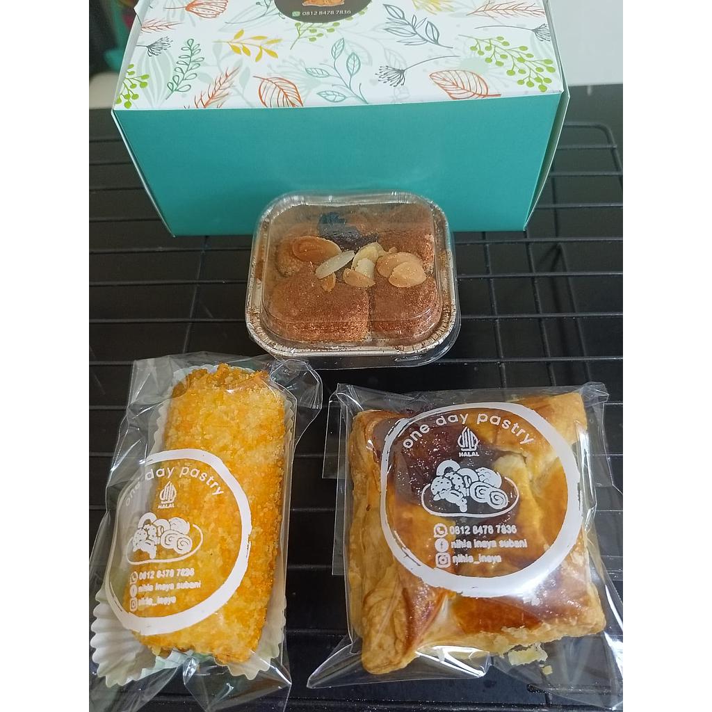 Paket Snack Box 
 Mohon konfirm wa untuk pemesanan 081284787836